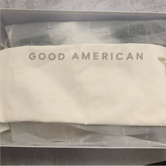 Good American The Icon Bootie Black Neoprene NEW - Picture 8 of 11